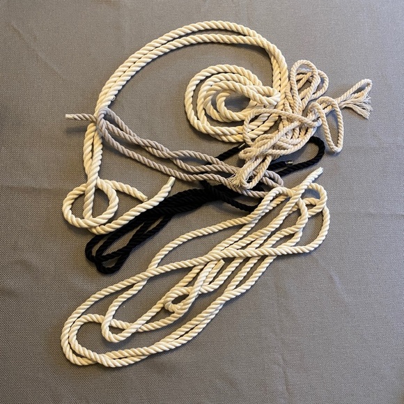 ISO Rope Belts if metal reworked with natural fiber covered buckles Safe Outdoor - Picture 1 of 6